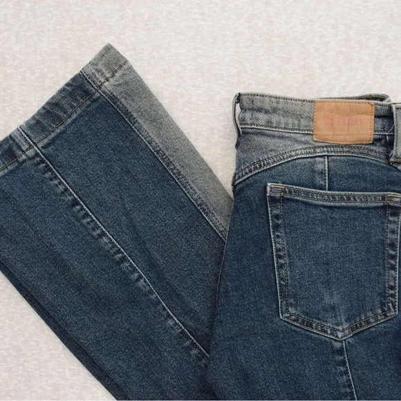 Weekday Flare Wide Leg Jeans - Picture 2 of 8